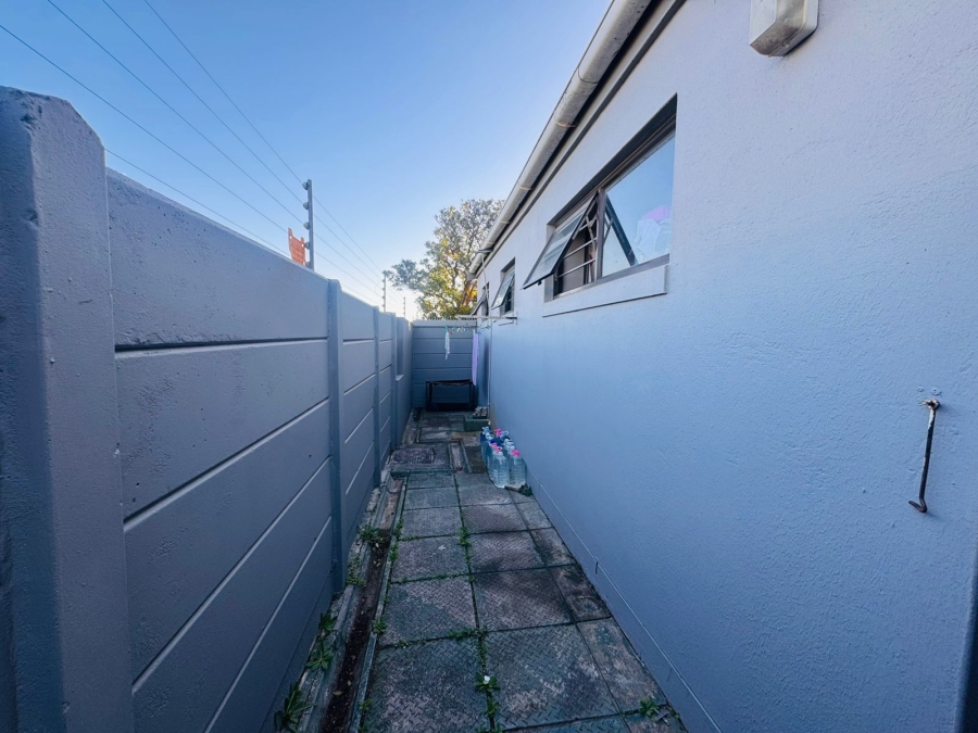 To Let 2 Bedroom Property for Rent in Goedehoop Western Cape